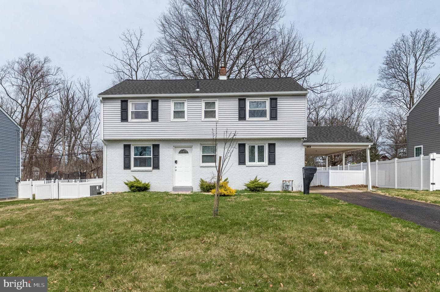 253 Luff Lane