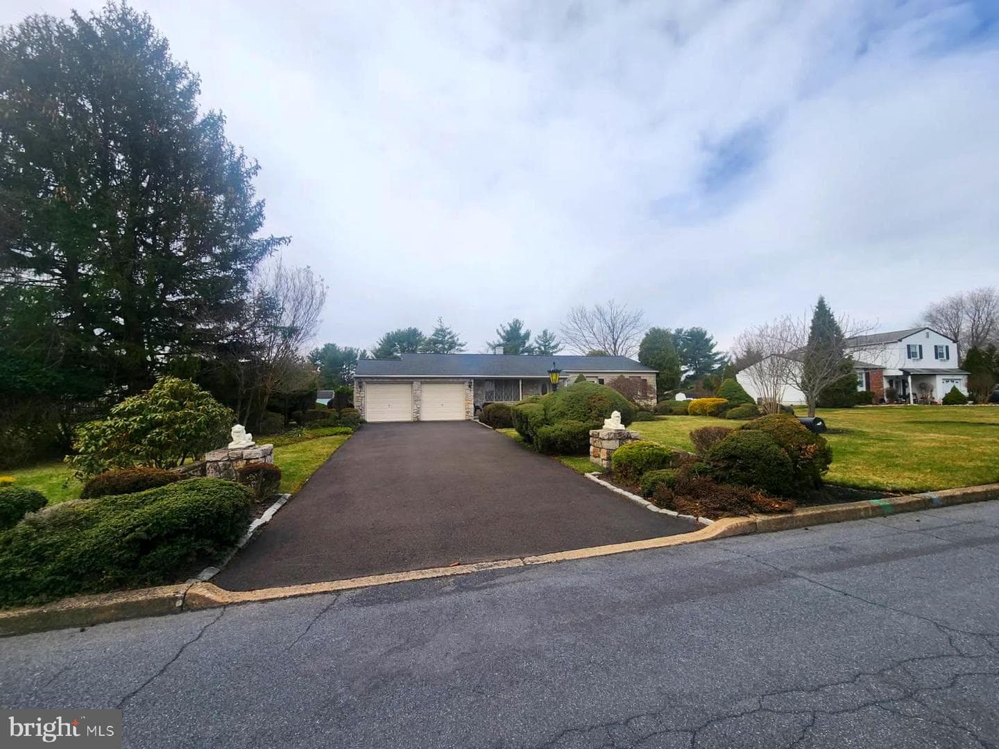 120 W Georgianna Drive