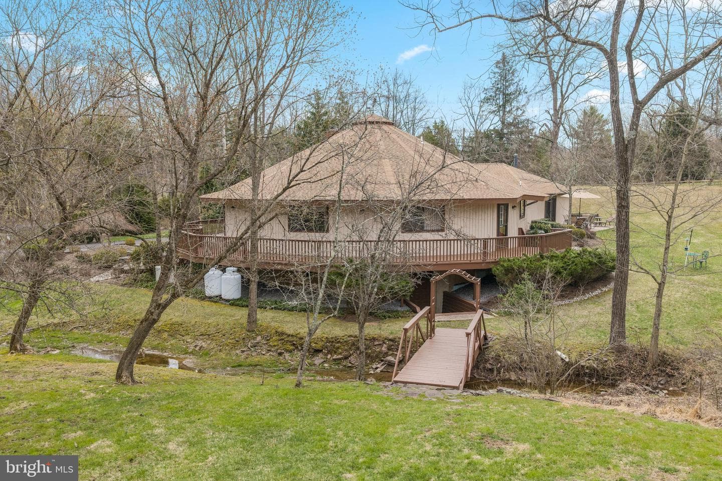 2119 S Sugan Road photo 1