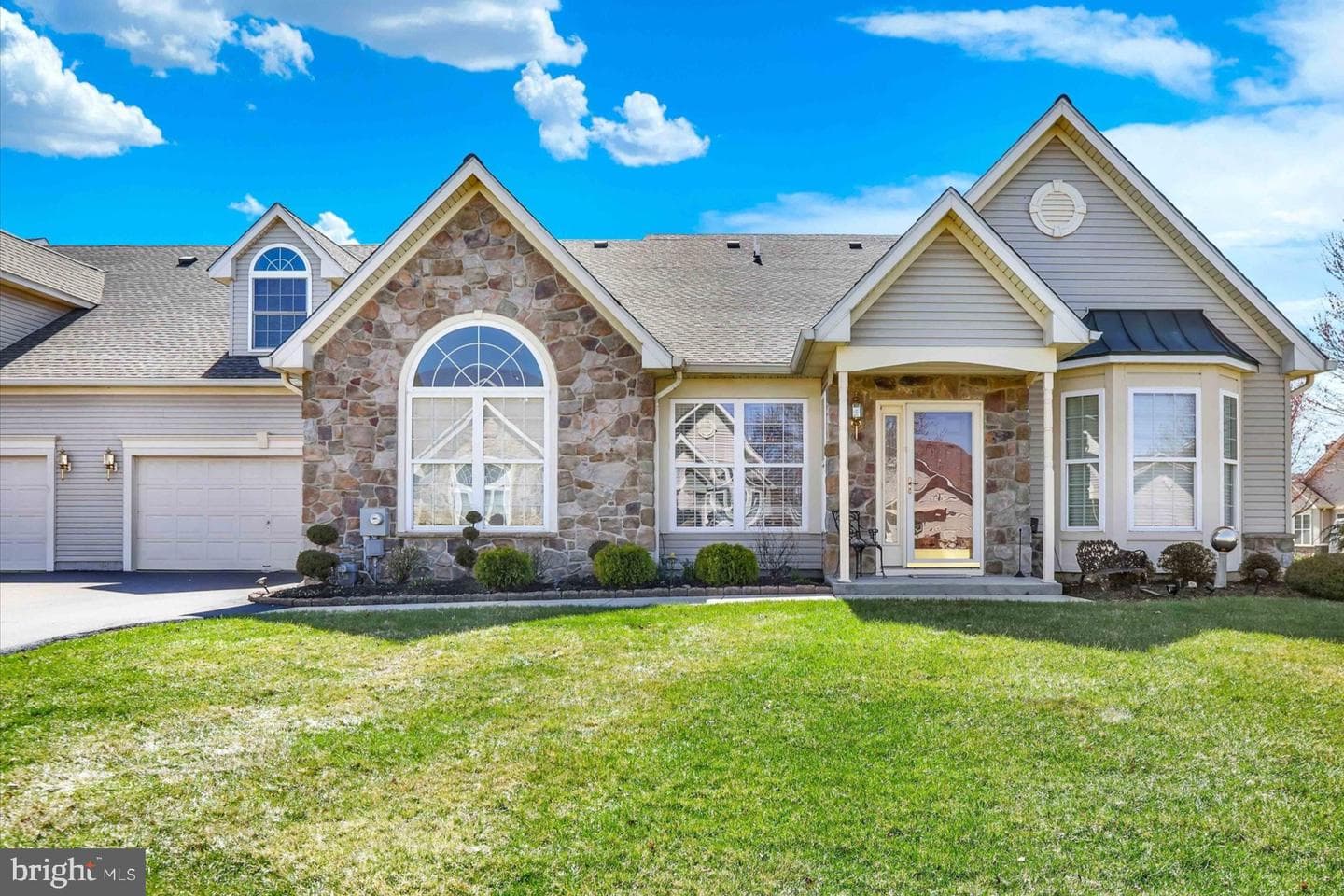 240 Shady Brook Drive #270 photo 1
