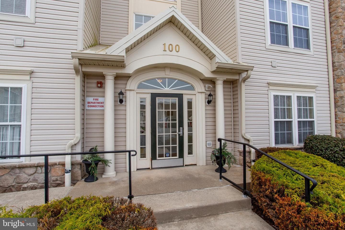100 Beech Boulevard #204