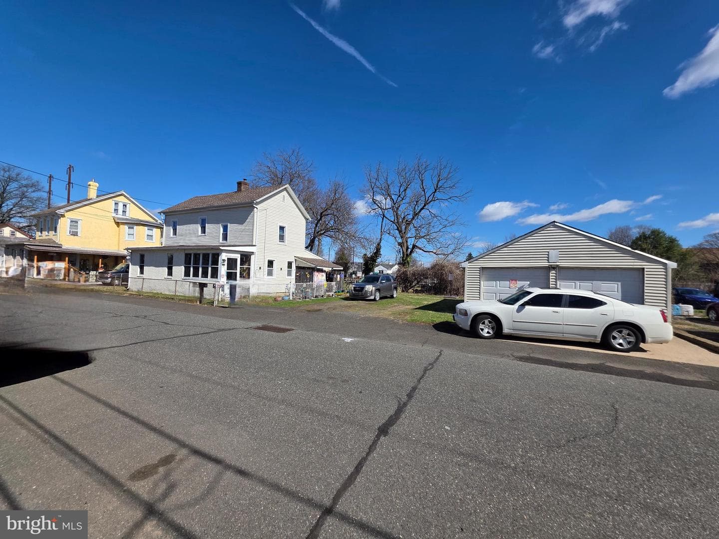 732 Brown Street photo 1