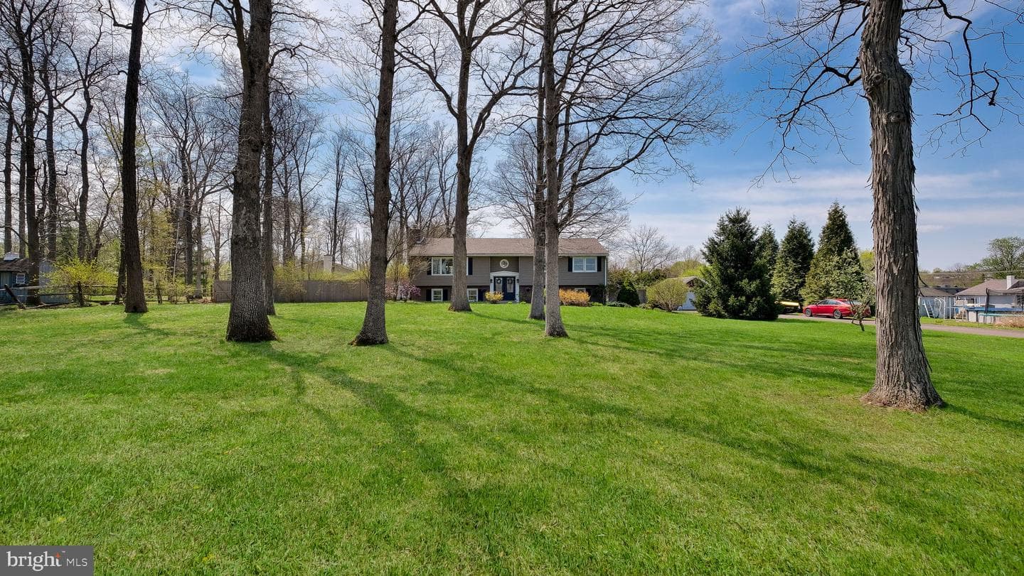 152 Blooming Glen Road