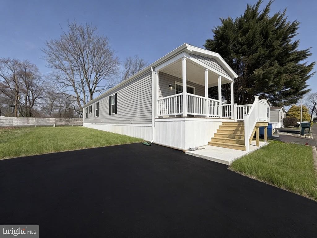 6206 Foster Drive