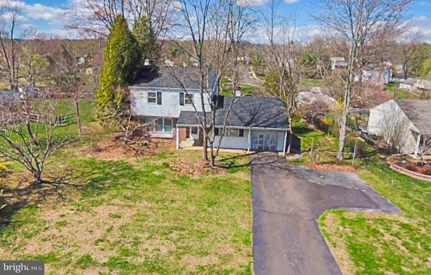 13 Brook Lane photo 1