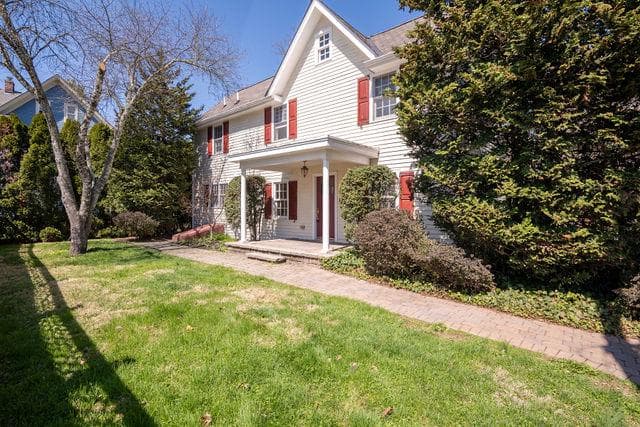6 Letchworth Avenue