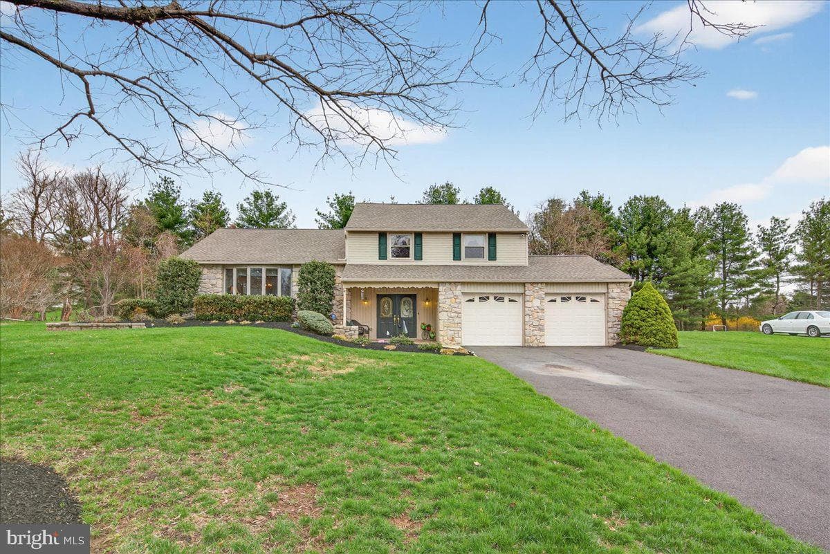 52 Windy Knoll Drive