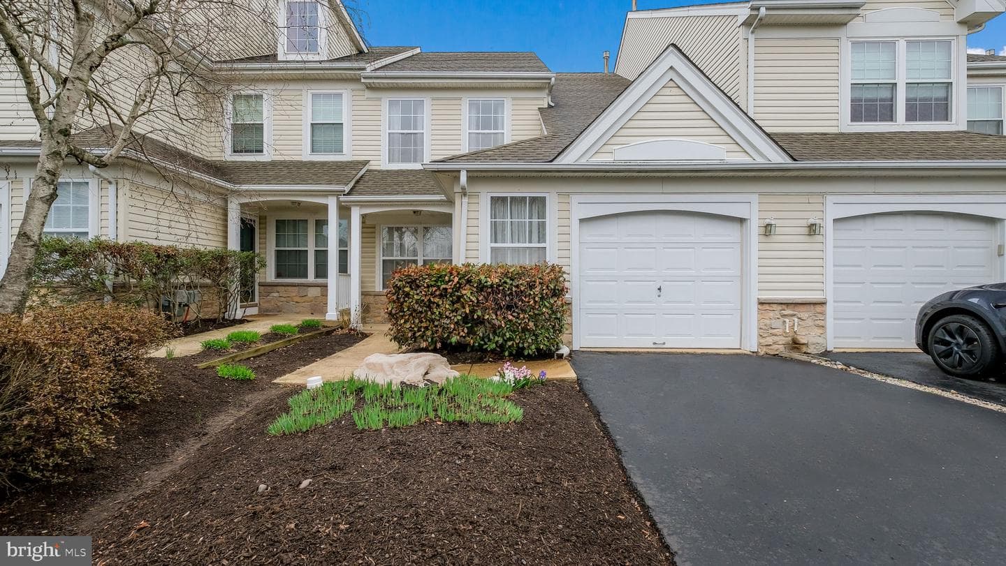 1638 Mayfield Circle