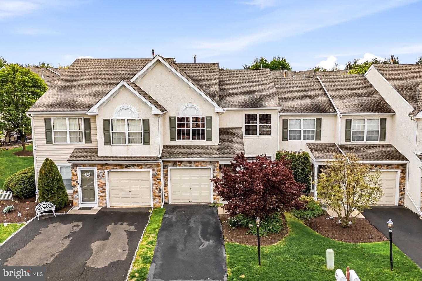 1503 Sweetbriar Drive photo 1