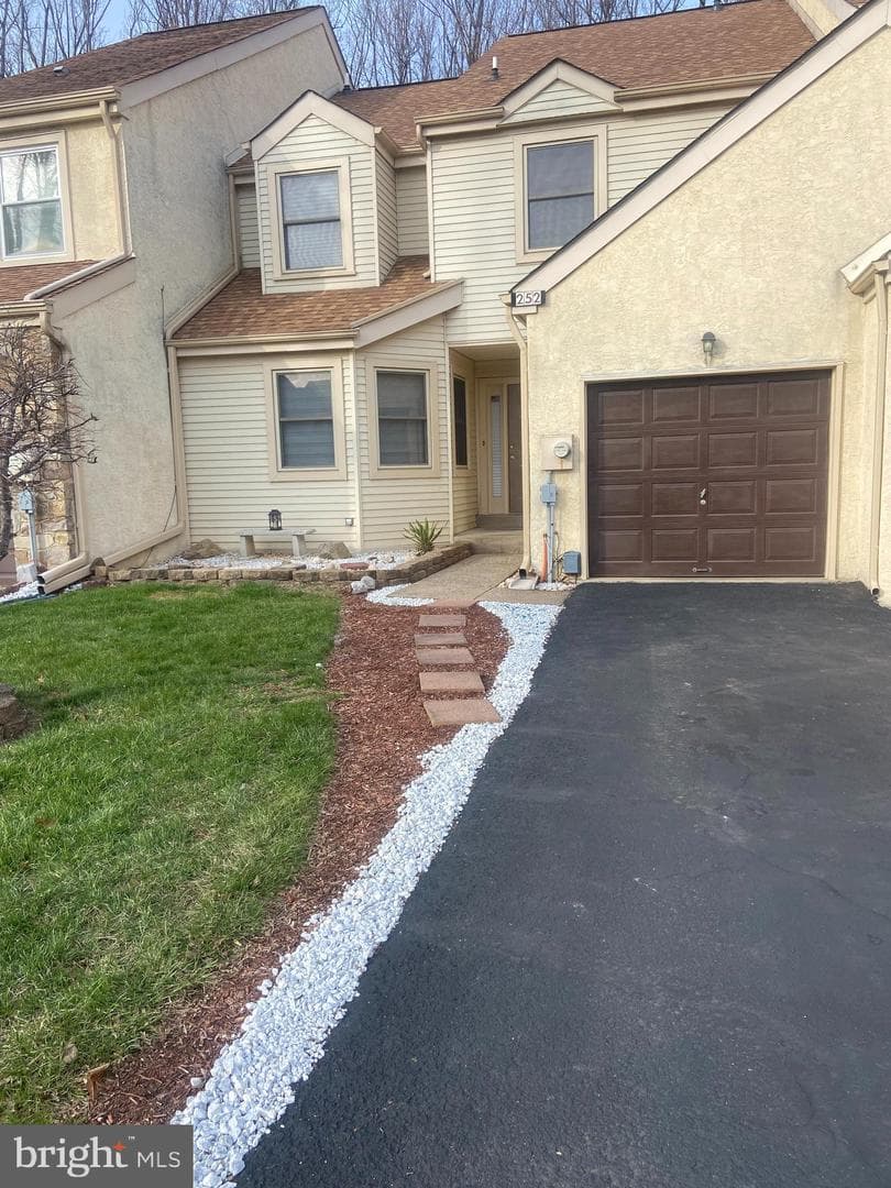 252 Sycamore Circle