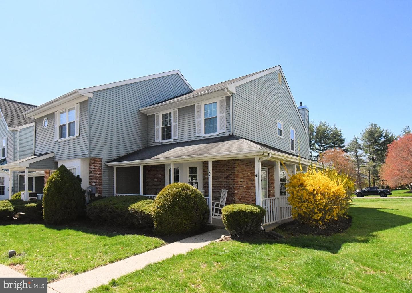 57 Ardsley Court