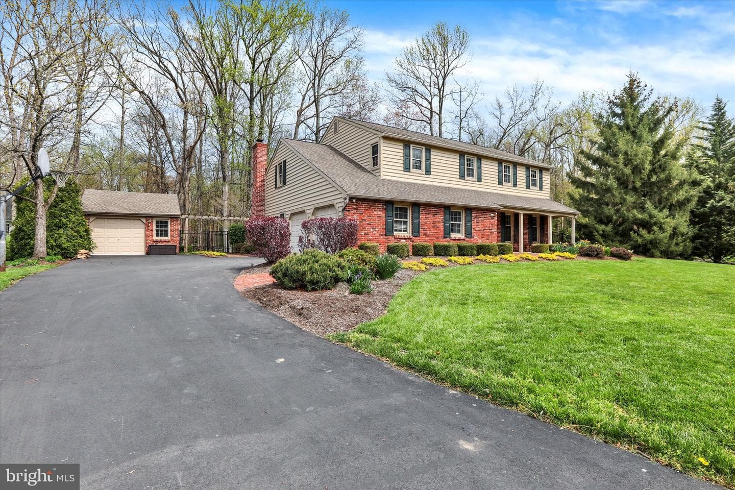 300 Robin Hood Drive