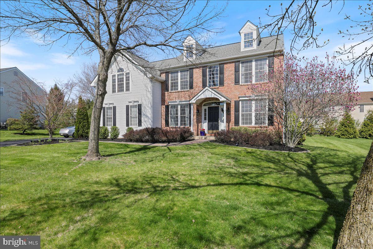5401 Windtree Drive