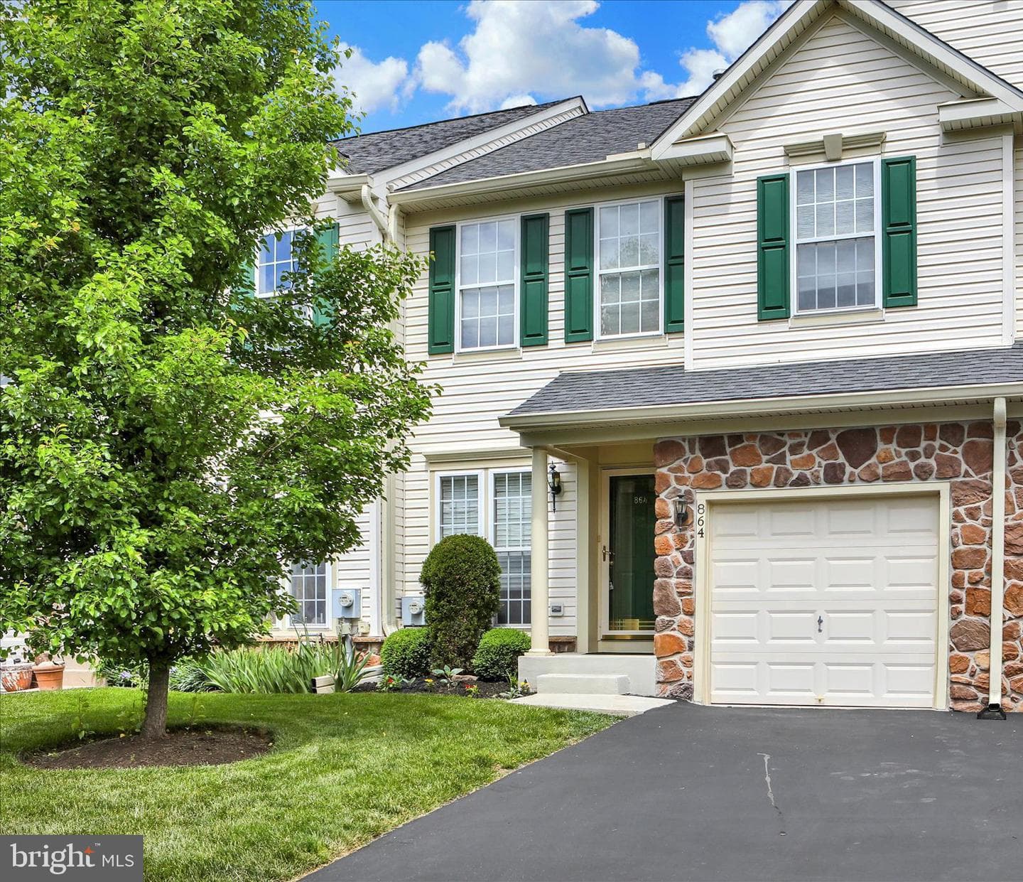 864 Geranium Drive