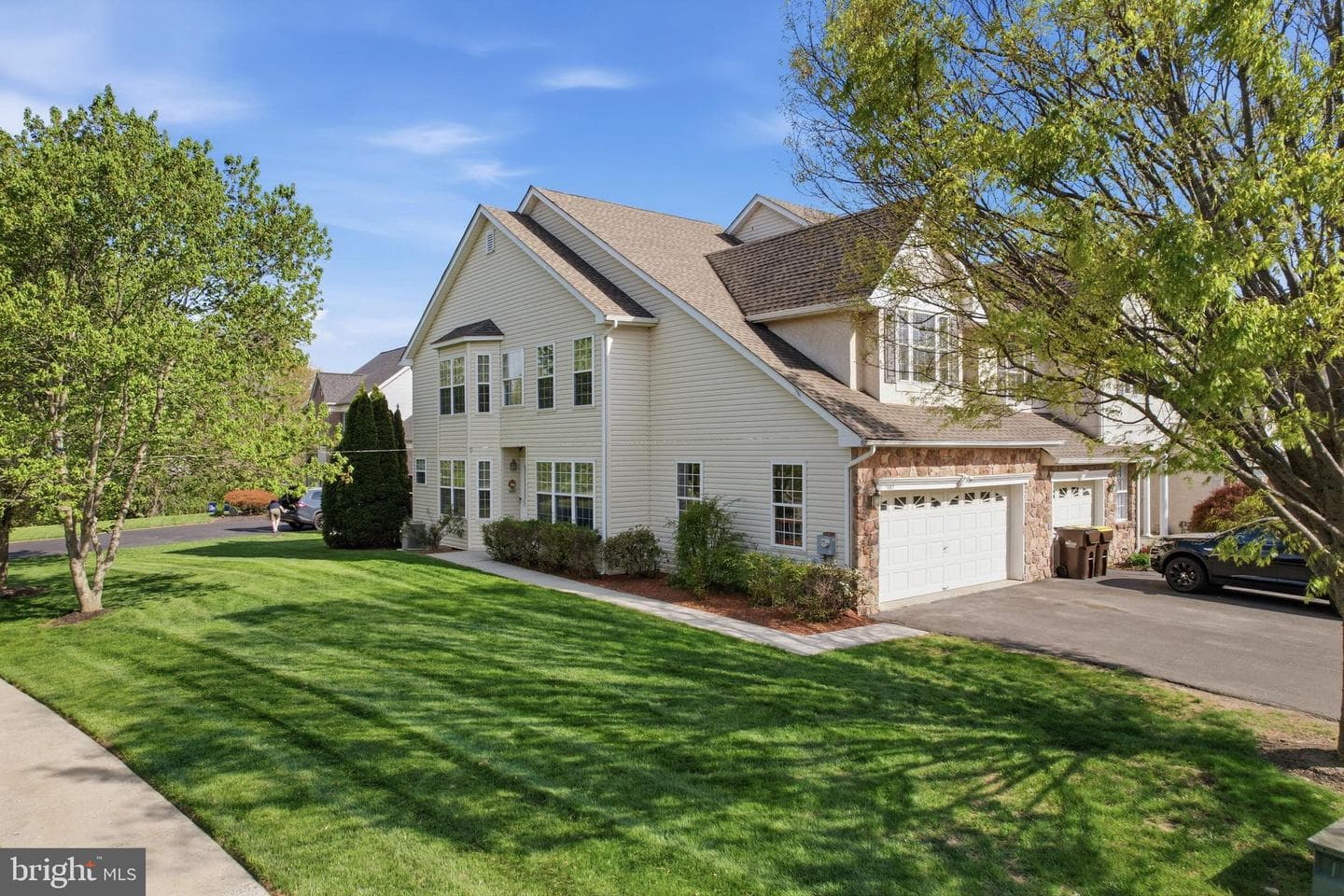 1402 Heron Way
