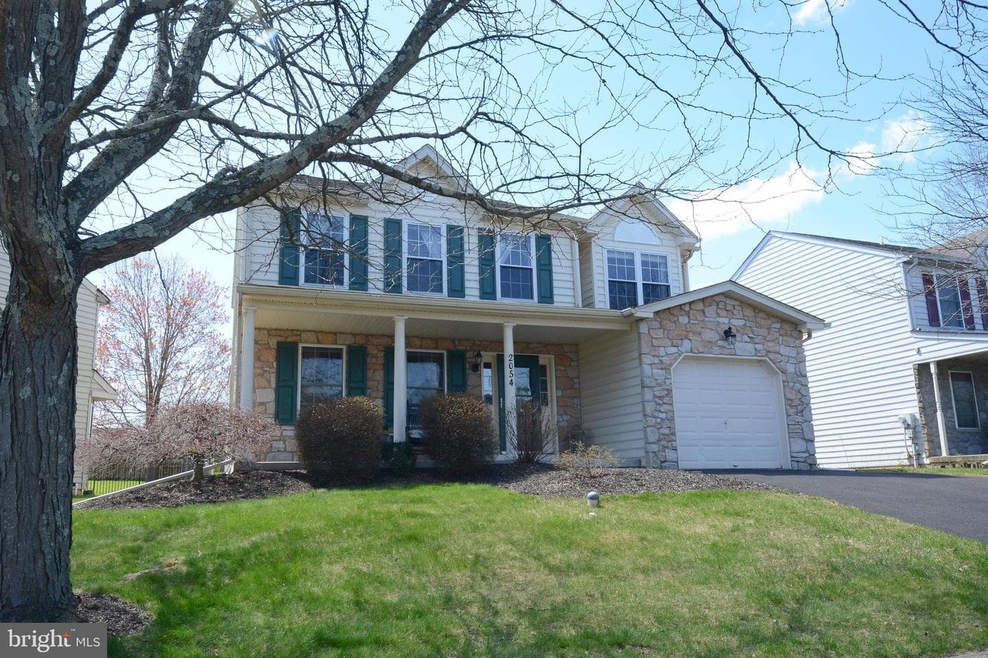 2054 Valley View Drive