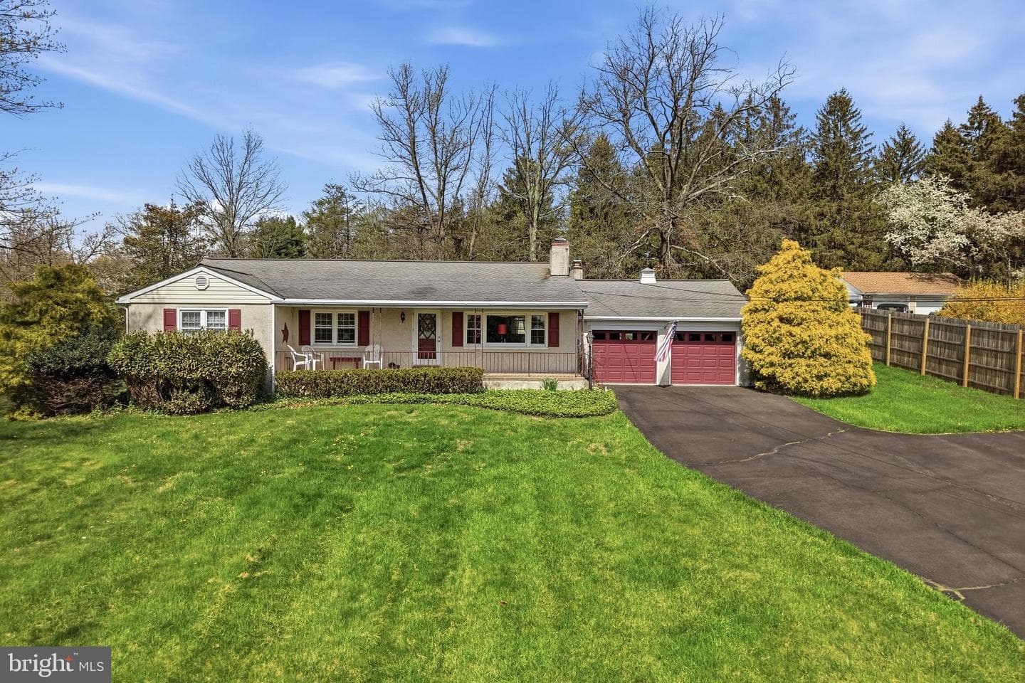 231 Maron Road photo 1