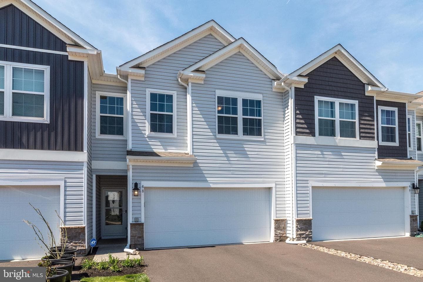 88 Fonthill Court