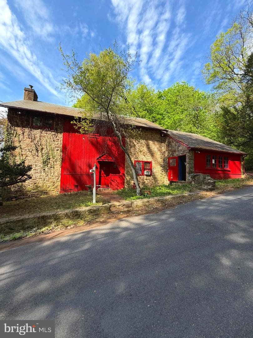 2911 Comfort Road