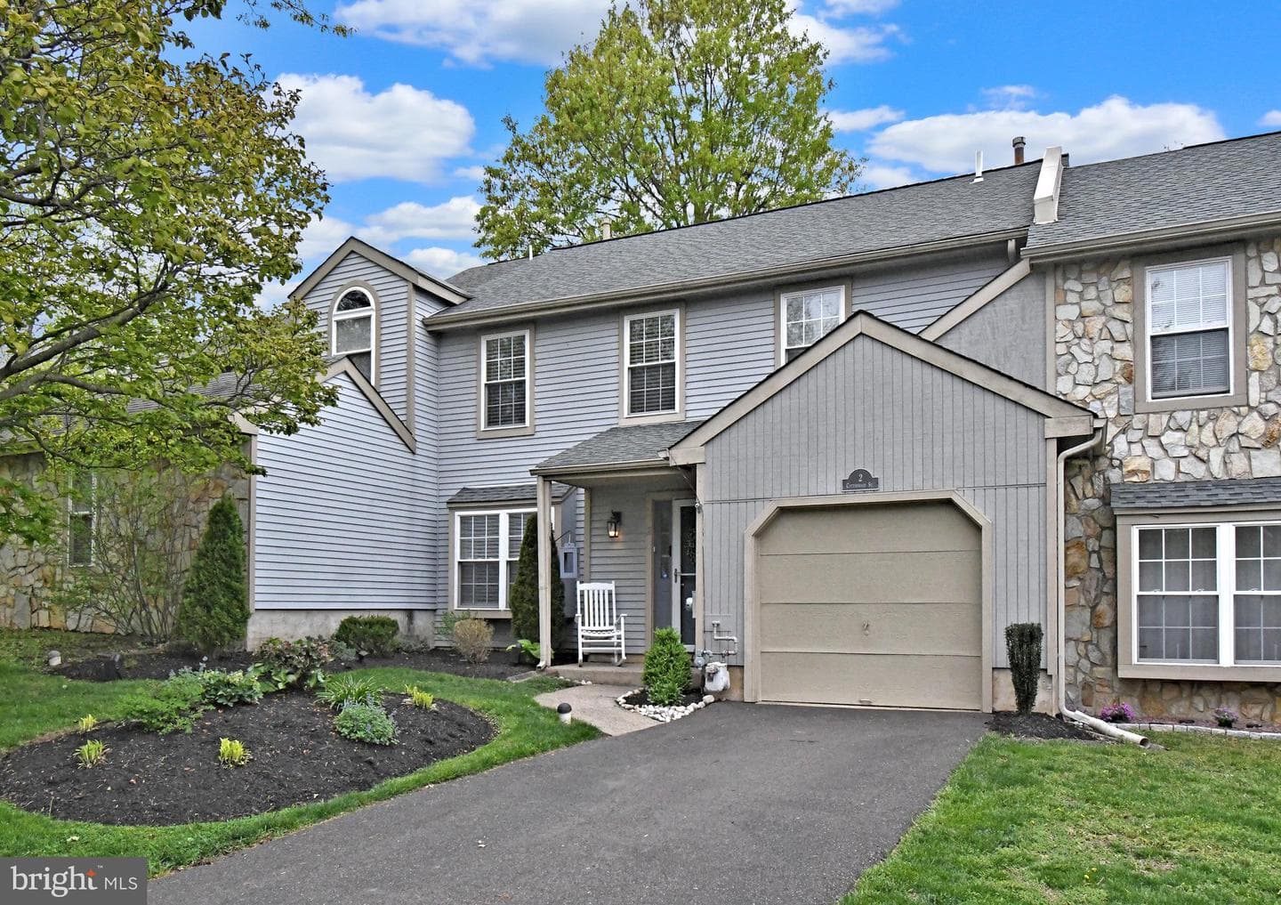 2 Cottonwood Street