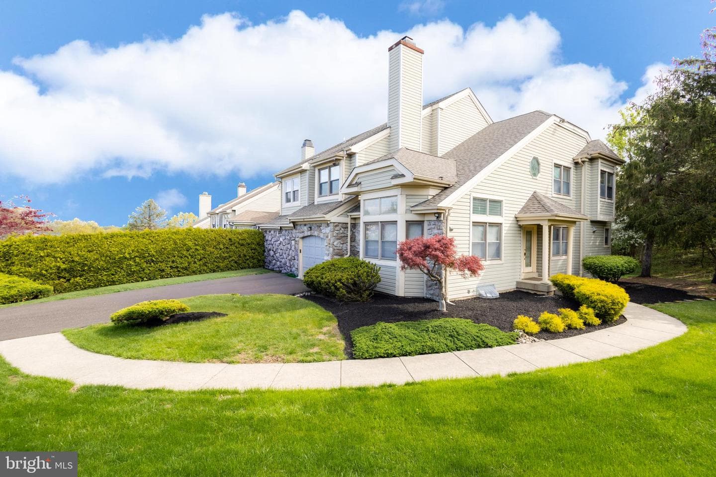 6 Bellwood Drive