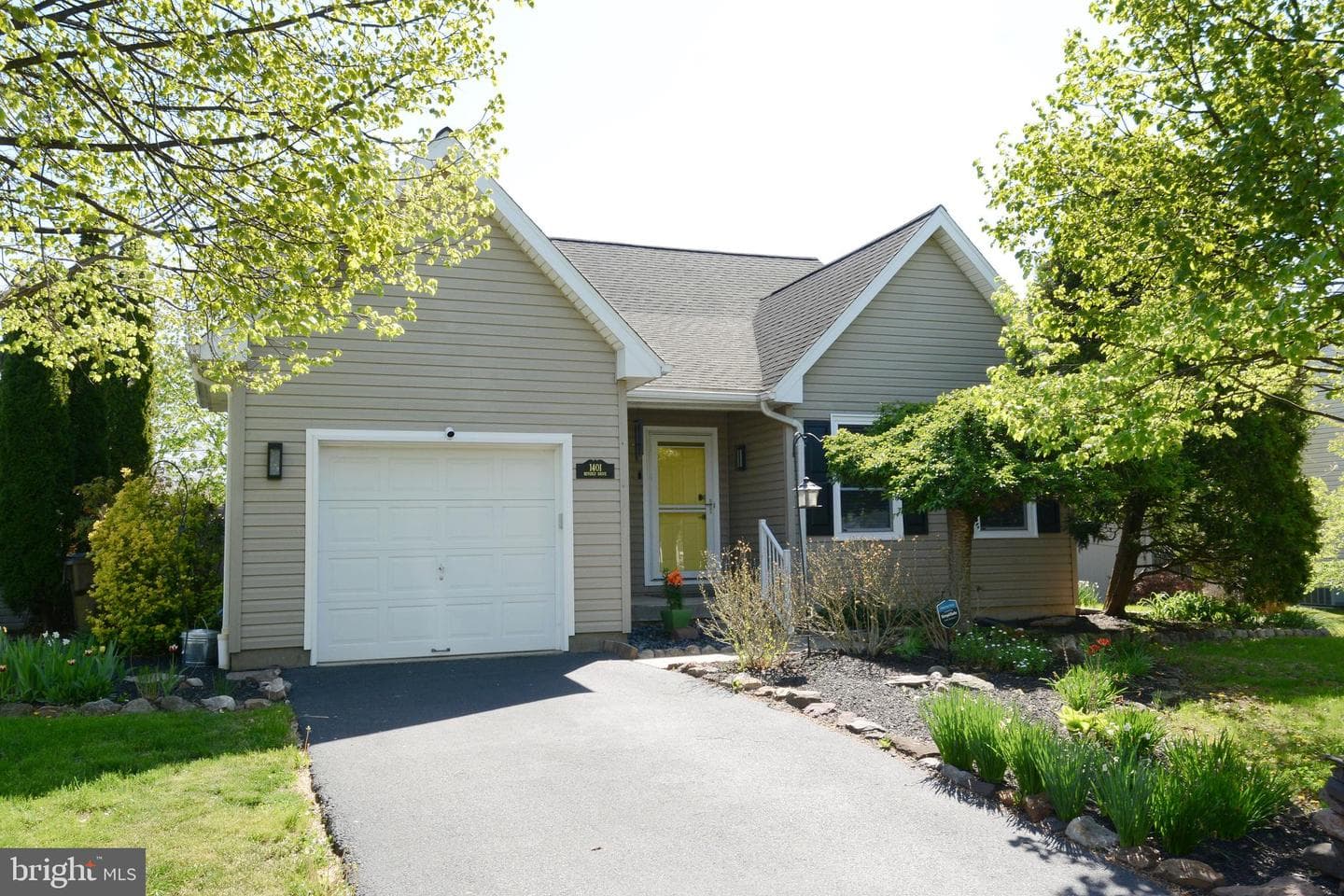 1401 Beverly Drive