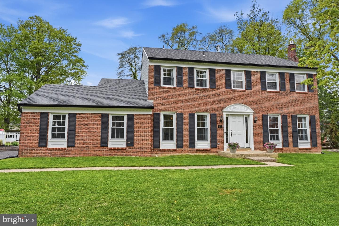 476 Gladstone Road