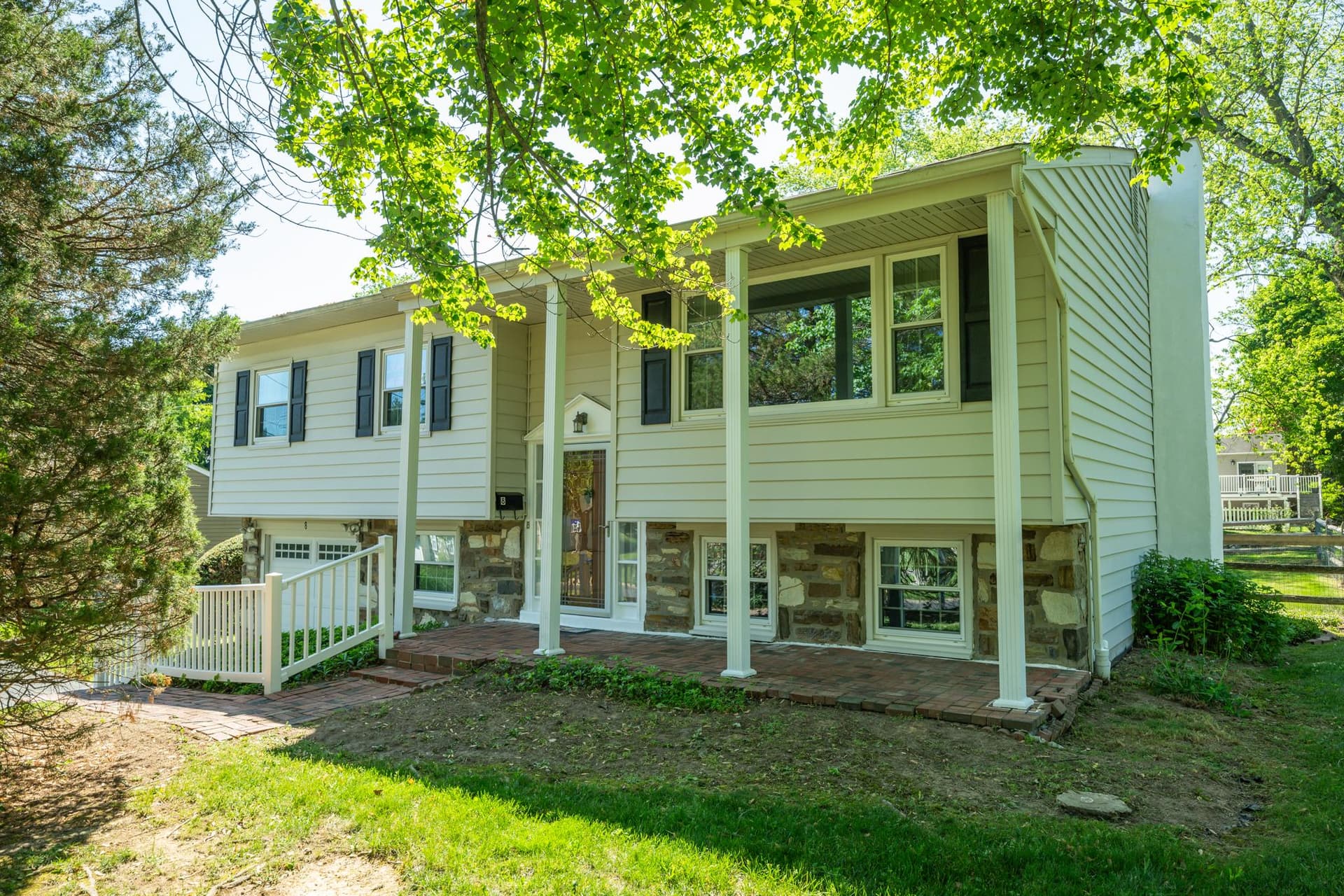 8 Pleasant Avenue