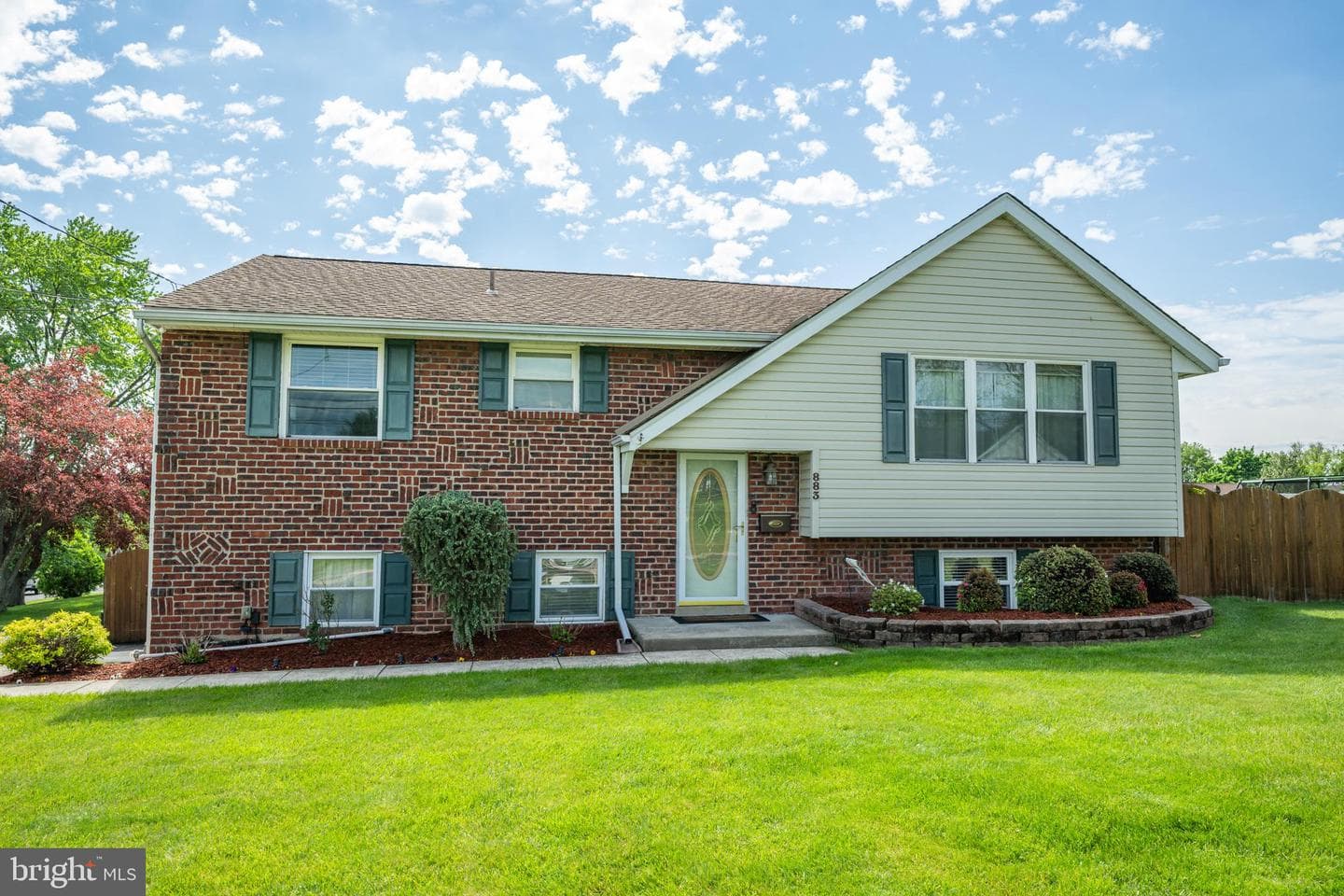 883 Mustang Road