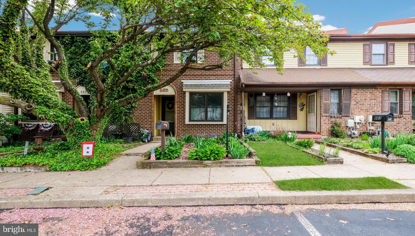 885 Andover Place
