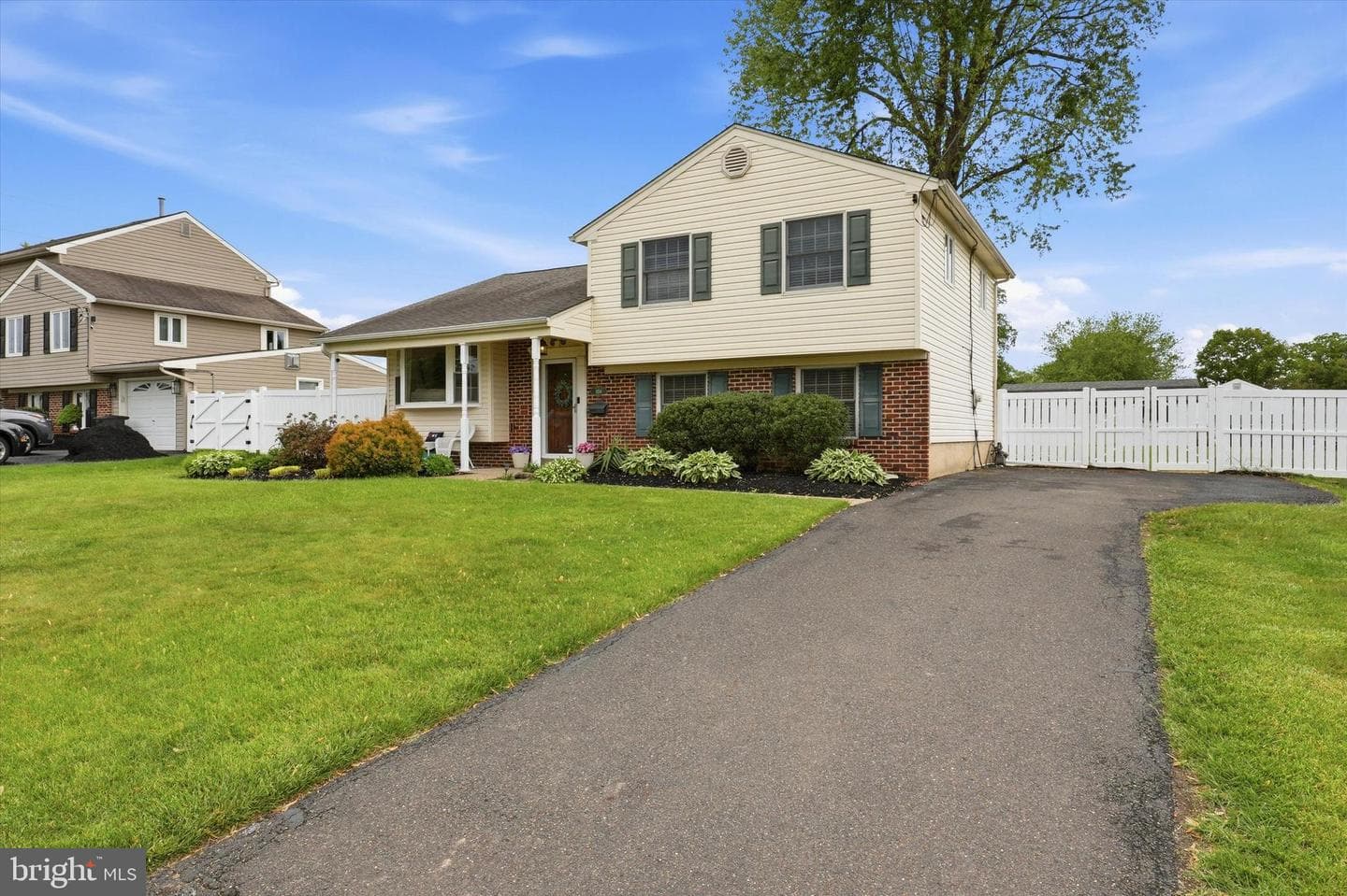 1204 Lynda Lane