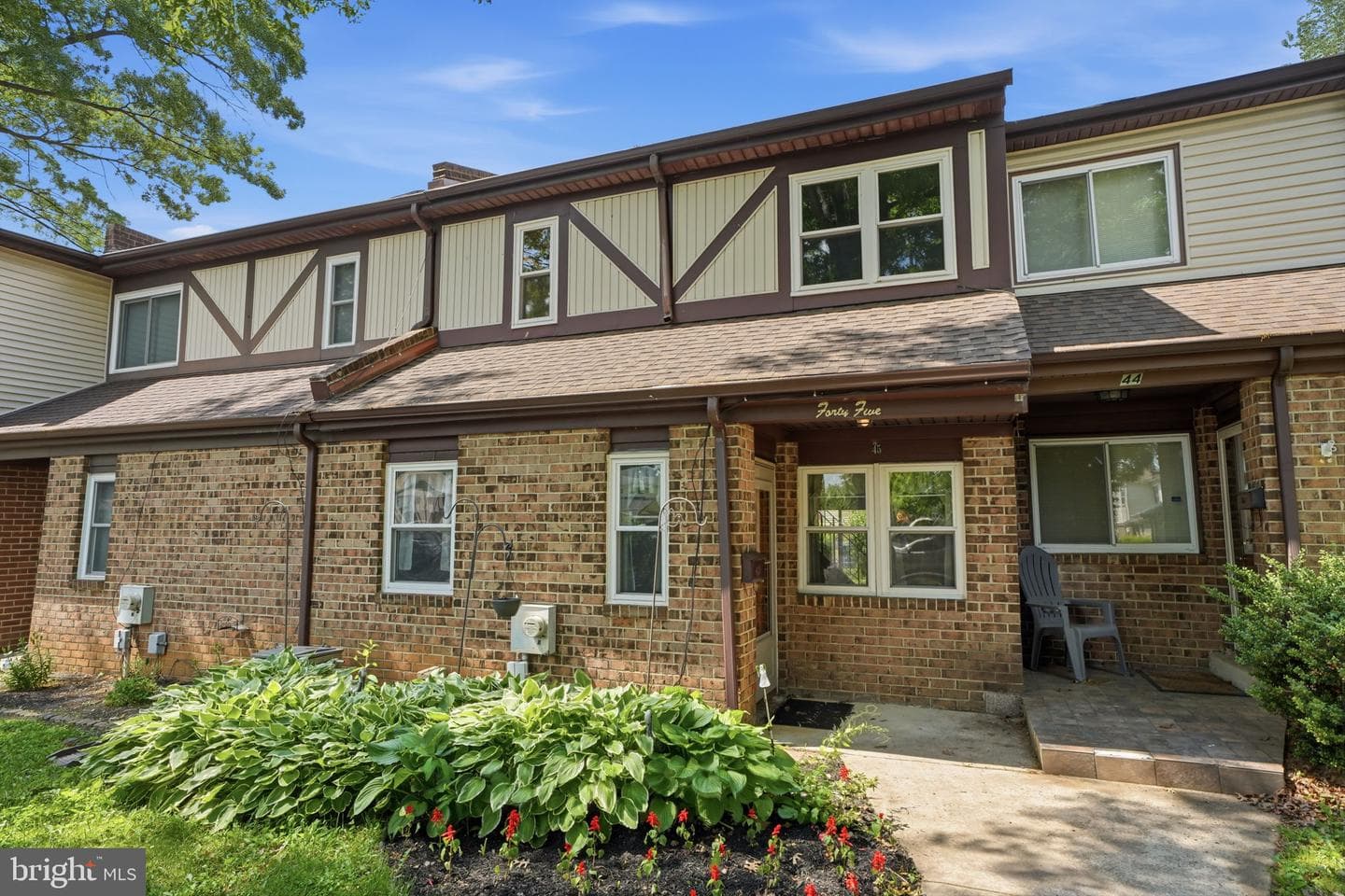 45 Hollybrooke Drive