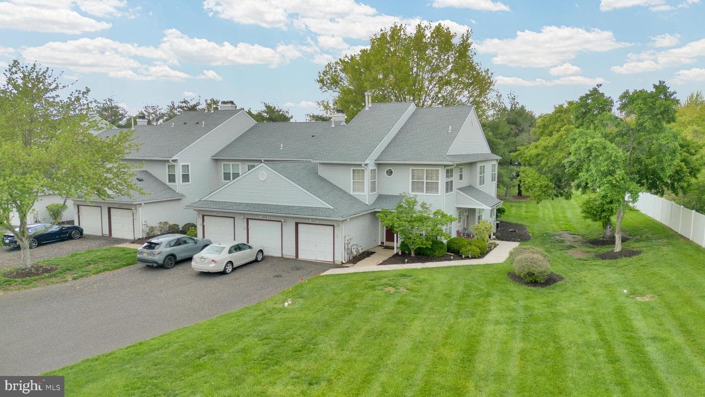 2607 Lynbrooke Drive photo 1
