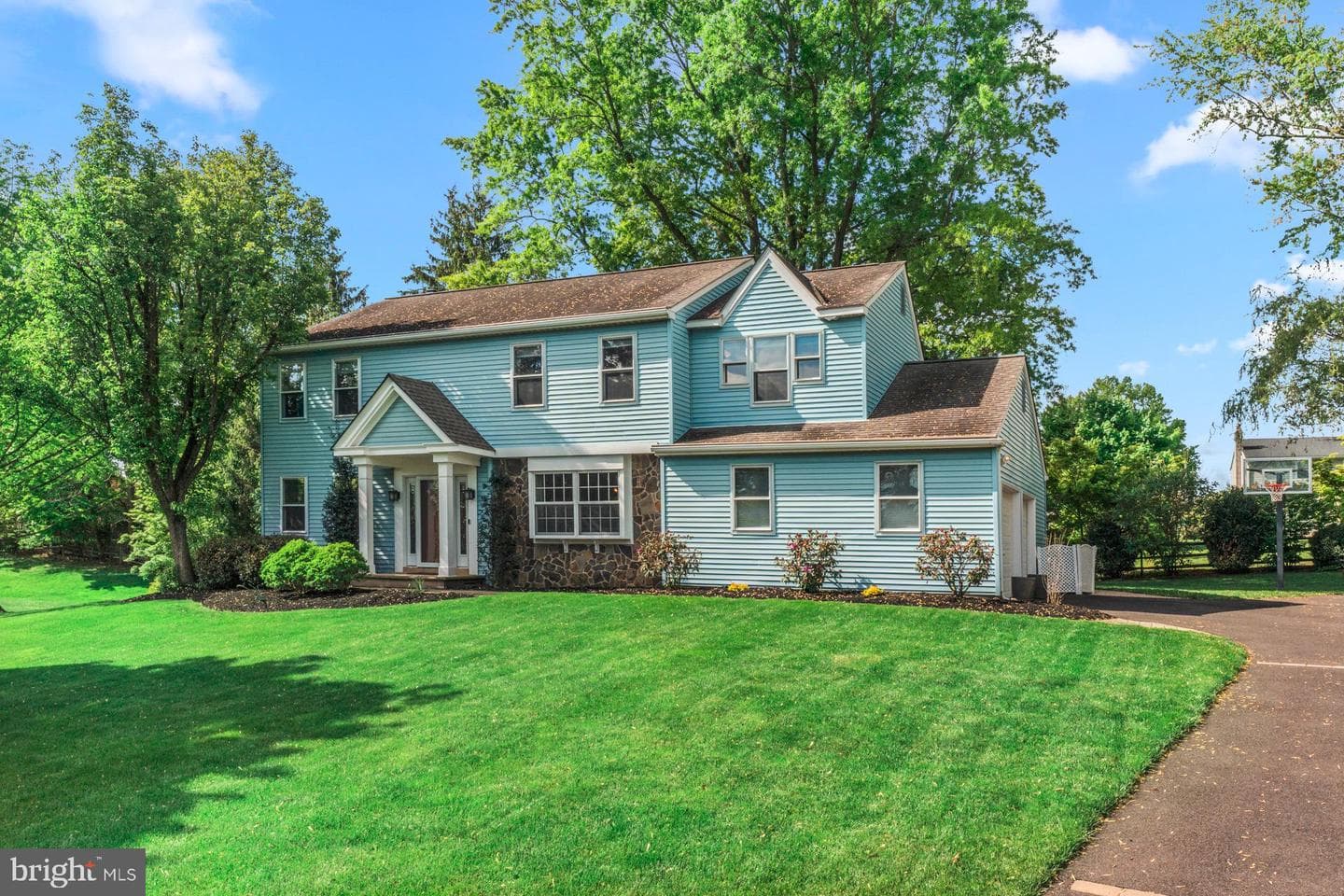24 Pond View Drive