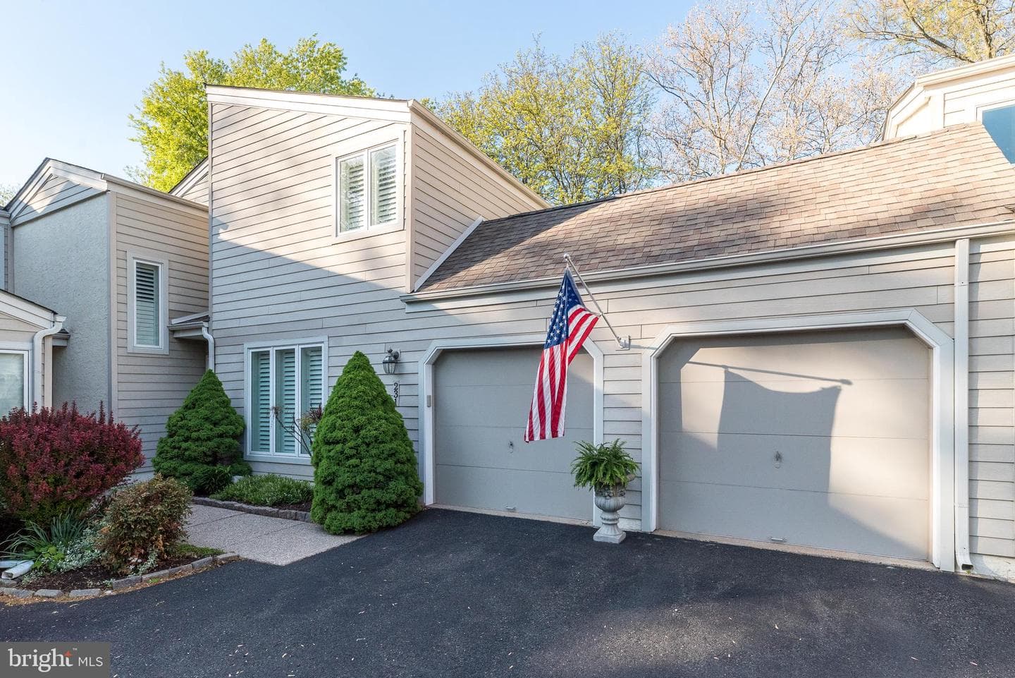 231 Hastings Court
