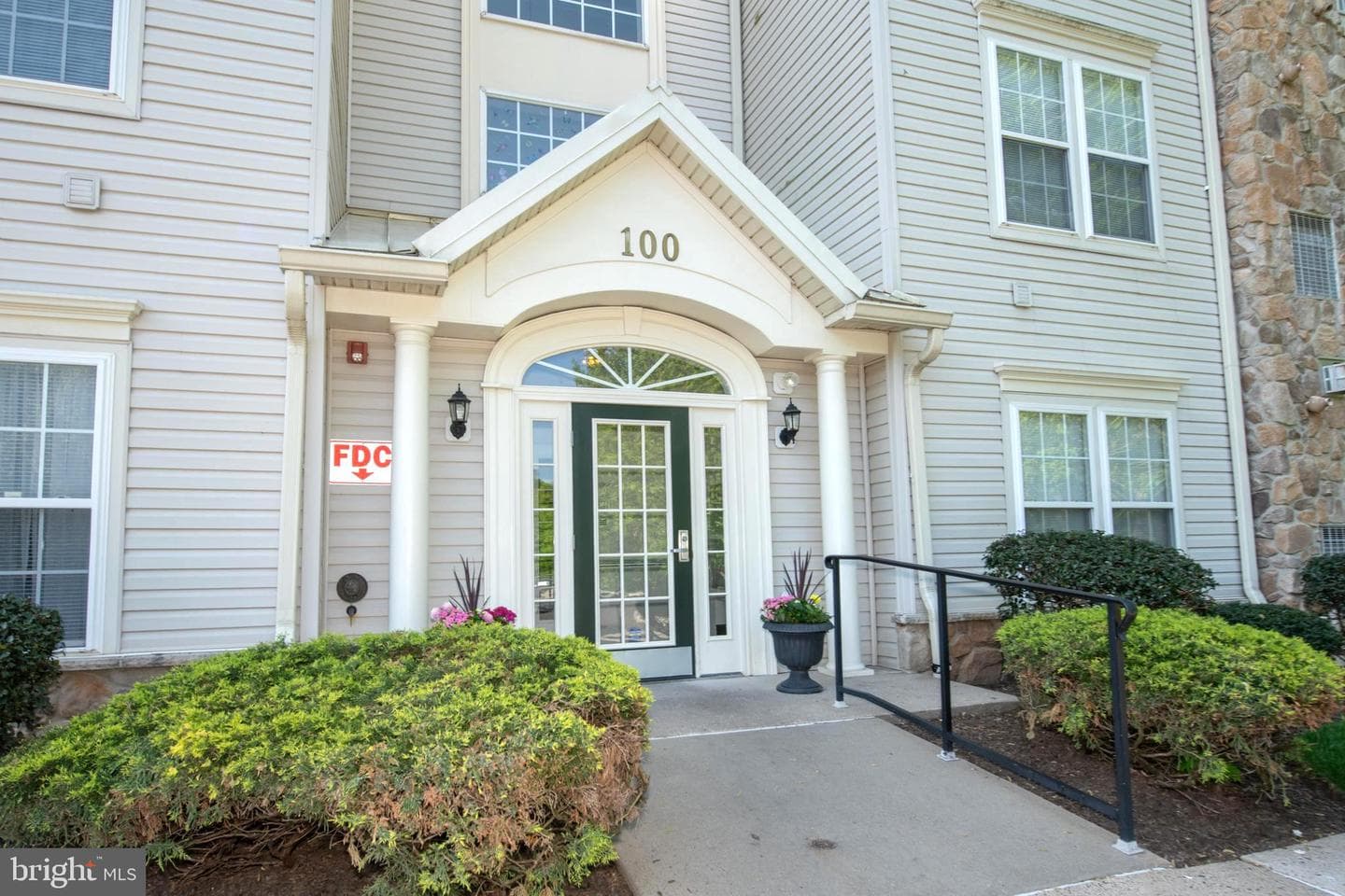 100 Fiddleleaf Lane #102 photo 1