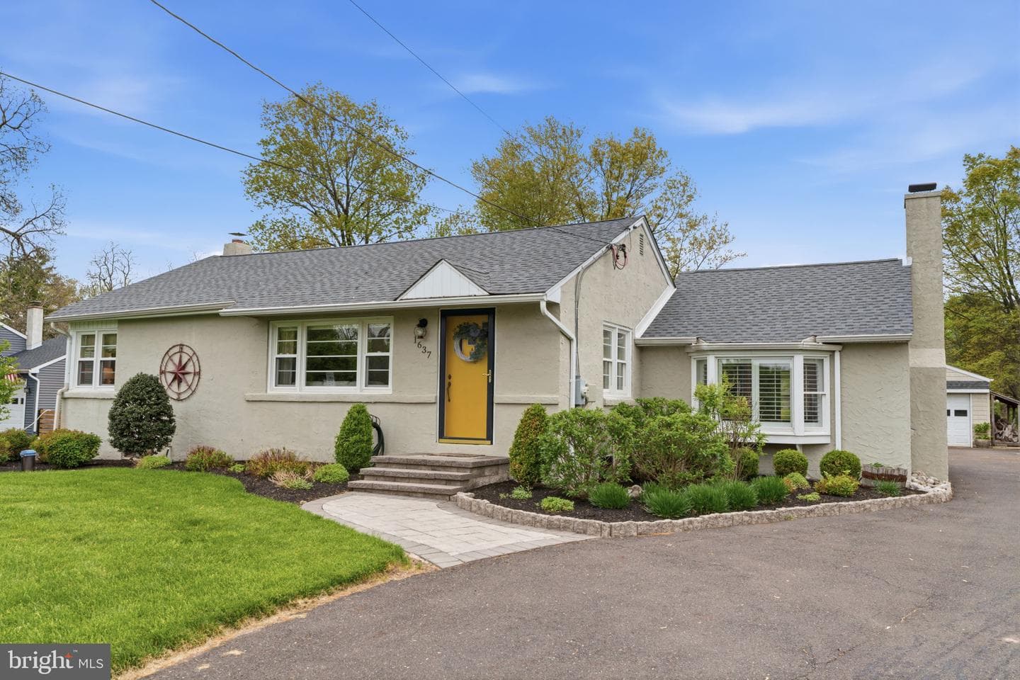 1637 Hatboro Road photo 1