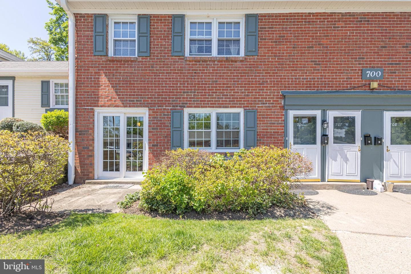706 Yardley Commons
