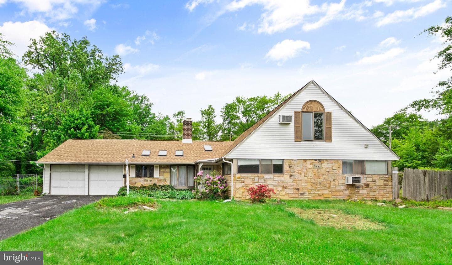 82 Forsythia Drive E #E