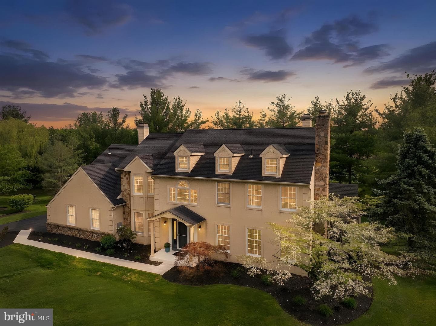 9 Riverstone Circle
