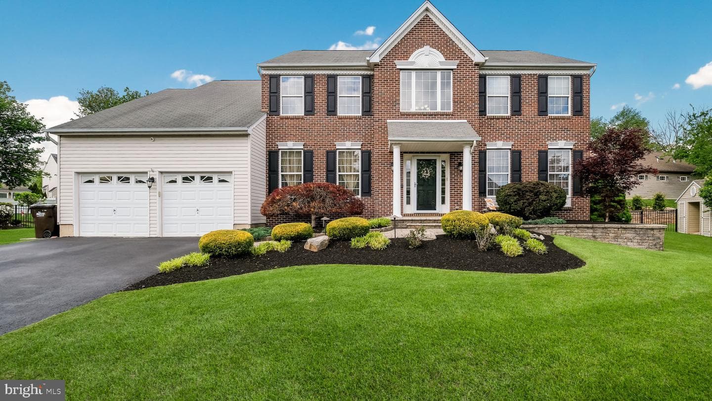 306 Crimson Court