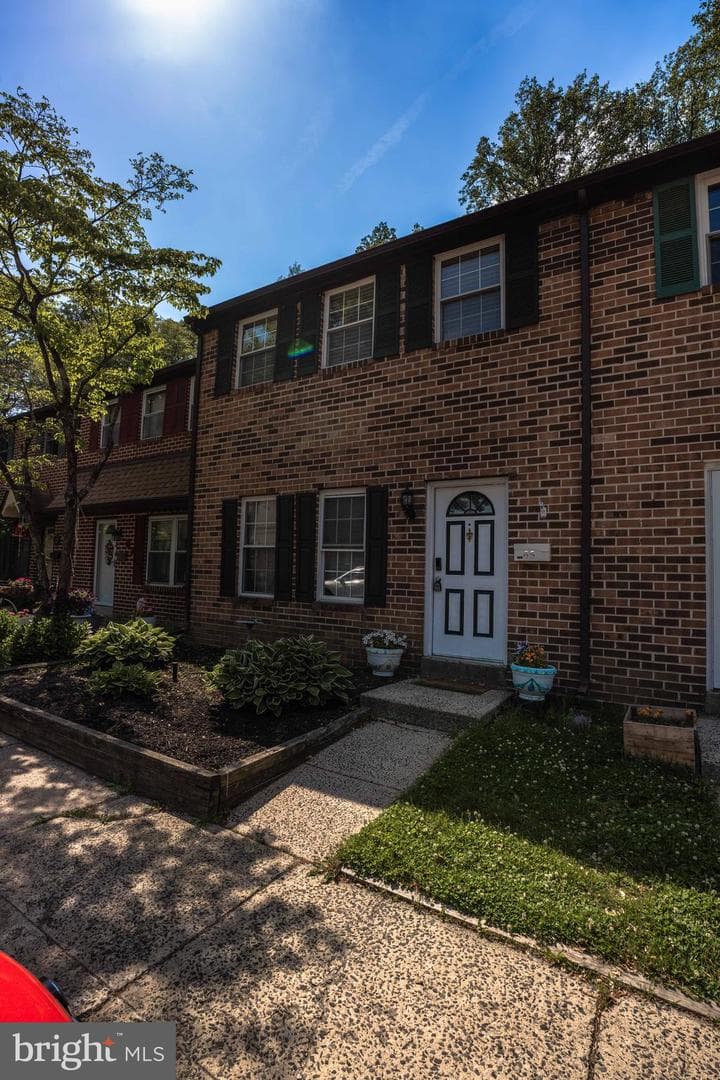 65 Constitution Avenue