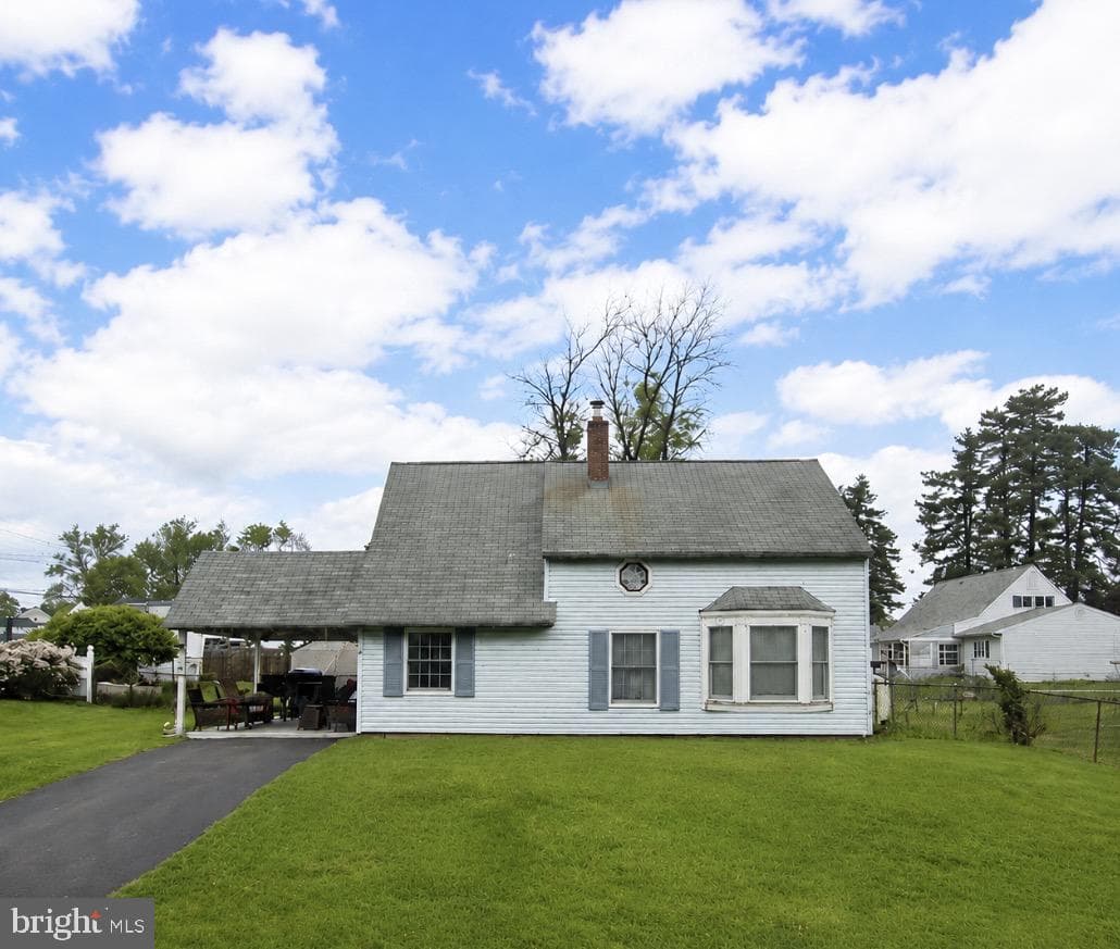 6 Apricot Lane