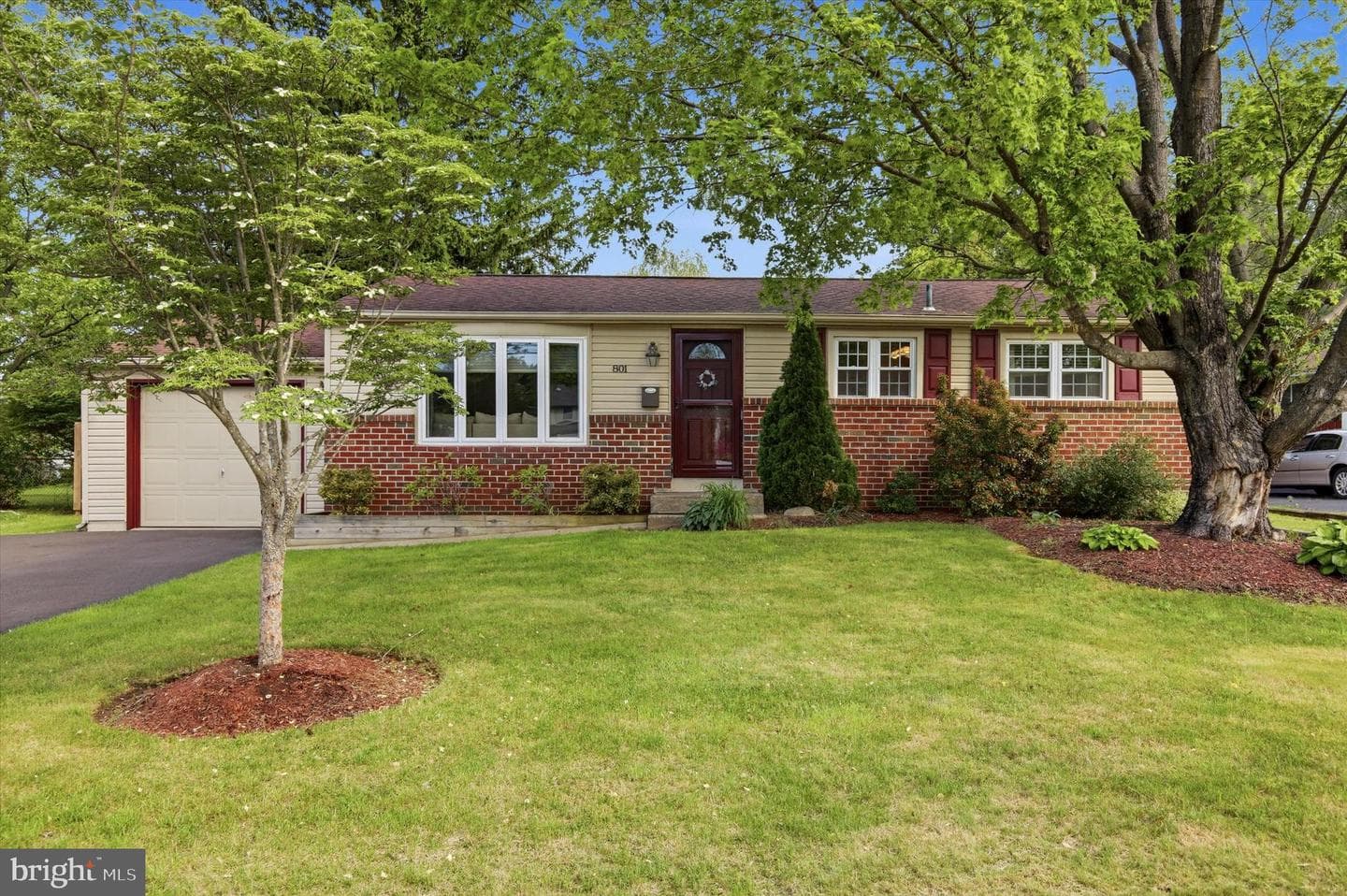 801 Valley Road