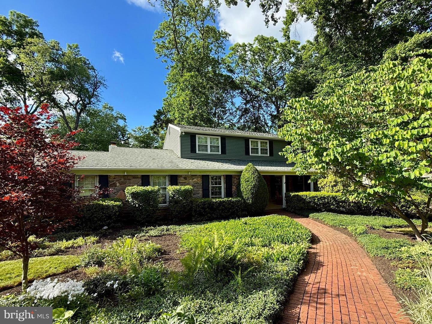 1300 University Drive, Yardley