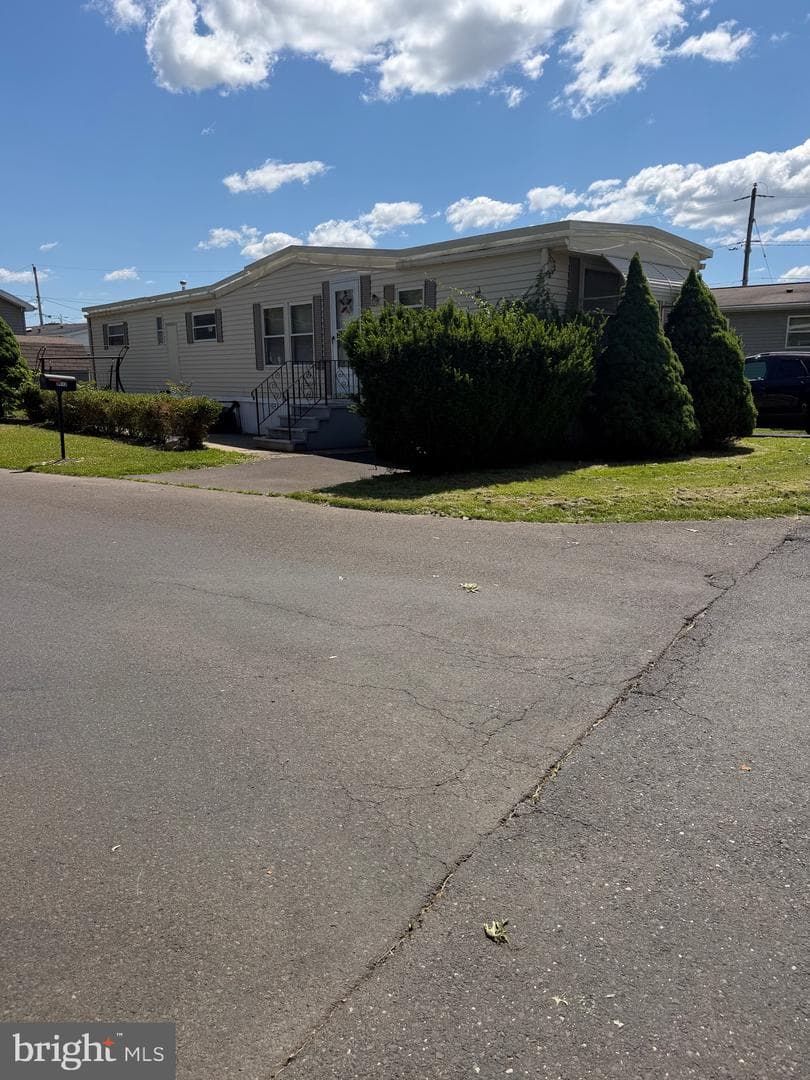 3413 Iris Avenue, Feasterville Trevose