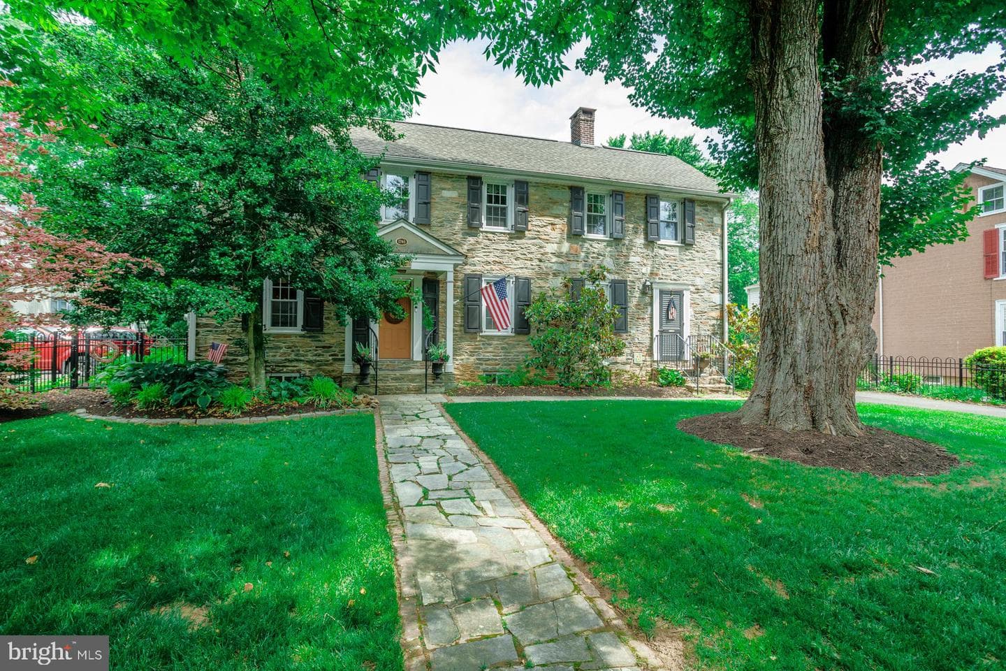 311 W Maple Avenue