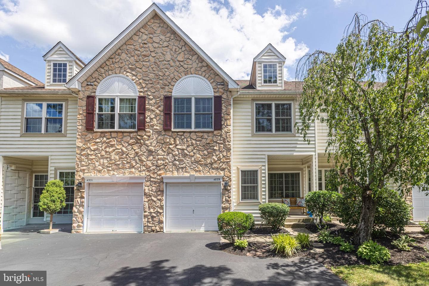 4529 Old Oak Road