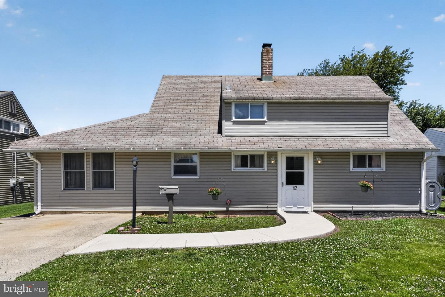 17 Idolstone Road
