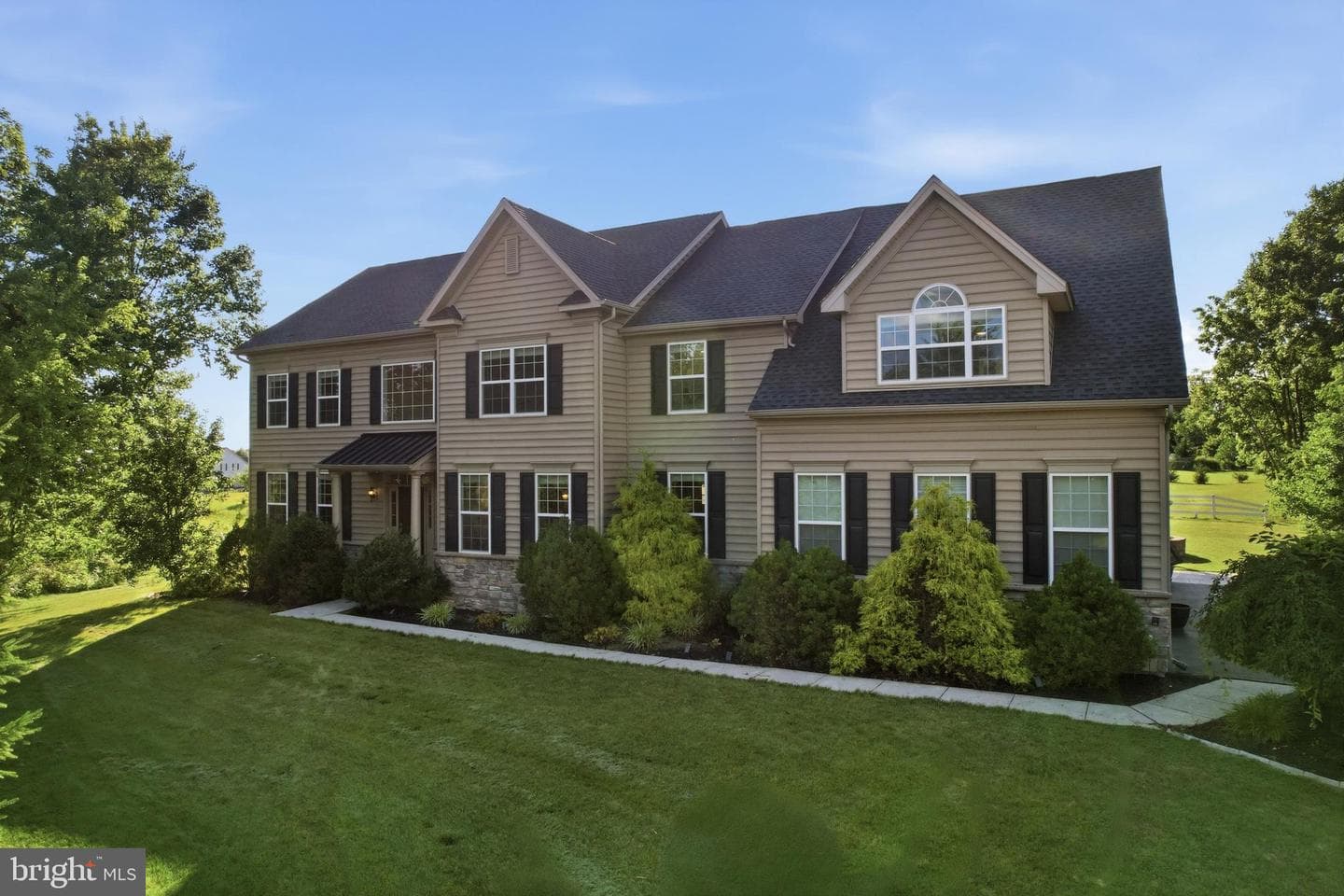 914 Hilltown Pike, Line Lexington